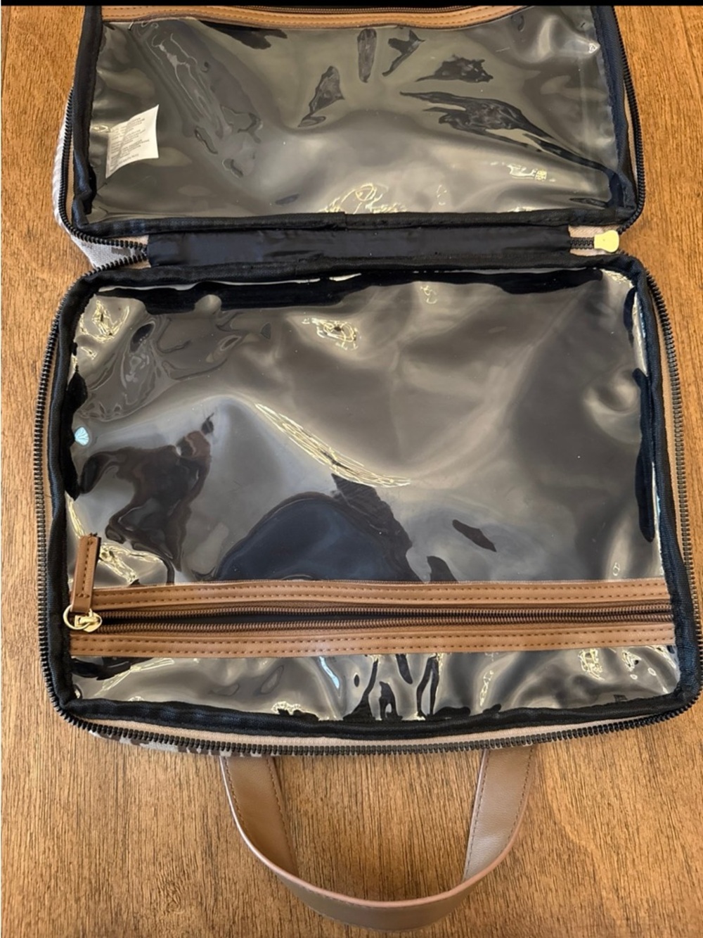 Steve Madden Beige Logo-Print Toiletry Bag with Gold Plaque - Picture 4 of 5